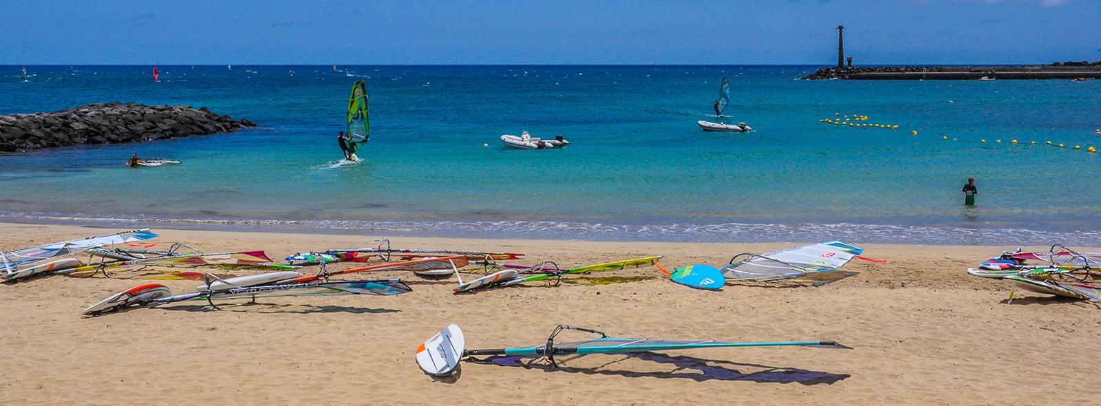 Partez faire du windsurf-sur-Lanzarote-banniere