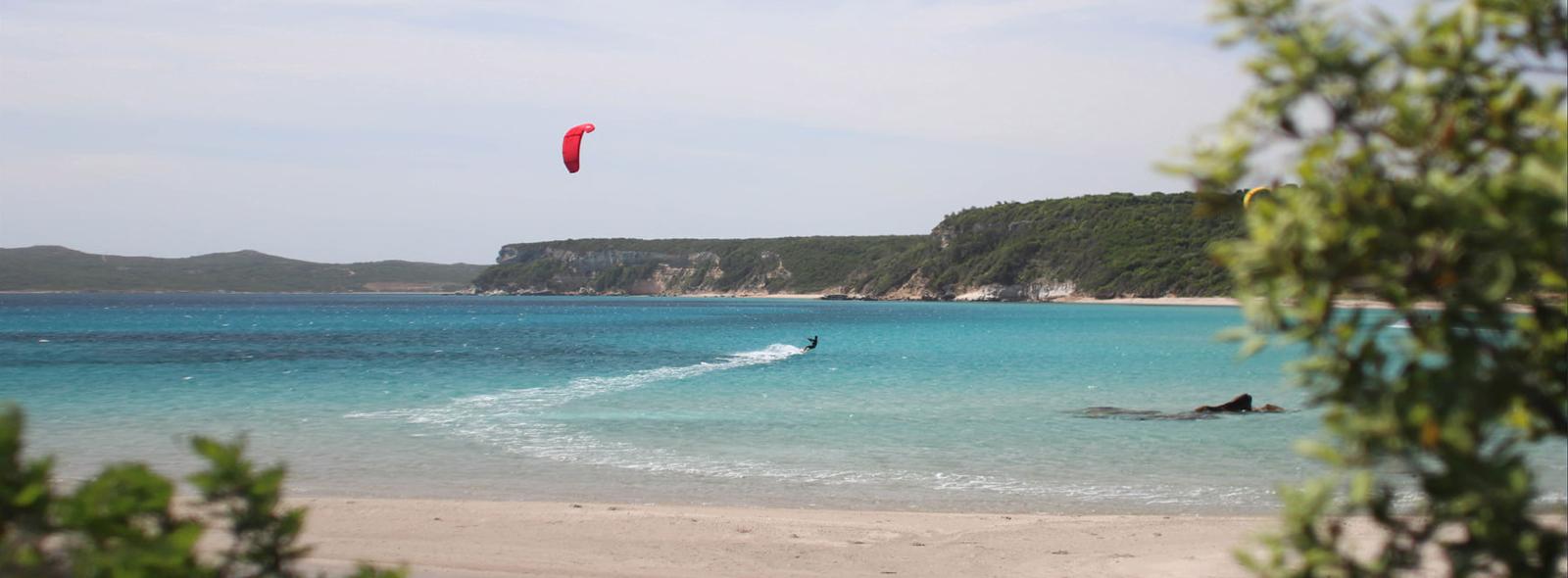 Bienenue au centre de kitesurf Nustrale Ride sur le spot de Piantarella en Corse
