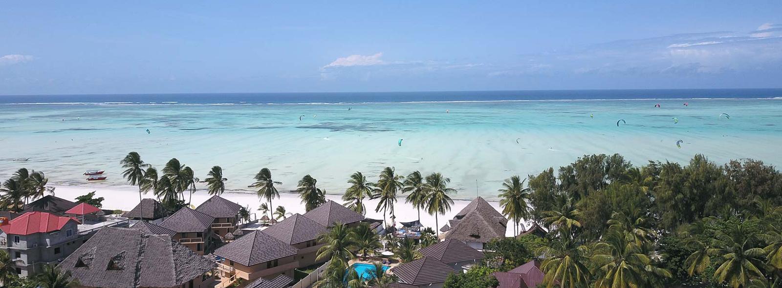 Vue aérienne de l'hotel waterfront à Paje à Zanzibar
