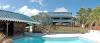 Piscine du makaré lagoon club à deux pas du spot du Vauclin en martinique dans les Antilles