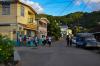 Rue vivante des îles grenadines aux Antilles