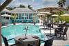 Piscine de l'hôtel La Plantation, à Saint Martin, sur les spots de Galion Beach et Orient Bay.