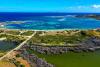 Vue devant le centre Windy Reef du spot kitesurf et windsurf de Saint Martin aux Antilles