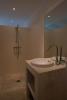 salle de bain de la suite au sorobon beach resort à bonaire