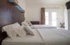 Lit double d'une chambre de l'hôtel Dunas de Sal à Santa Maria au Cap Vert 