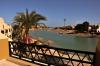Vue sur le lagon à partir d'une terrasse de l’hôtel Dawar à El Gouna en Egypte