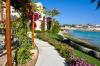 Terrasse de repas avec vue sur le lagon de l’hôtel Sultan Bey à El Gouna en Egypte