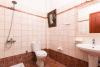 Salle de bain du studio 1 de l’hôtel Old Sophia, Karpathos en Grèce 