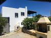 Vue extérieure de la Vostalo House à Naxos en Grèce