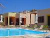 Piscine exterieure a hotel aktis villas a palekastro spot windsurf en Grece