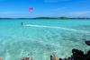 Naviguez en kitesurf sur le lagon de la mer d'emeraude madagascar babaomby 14