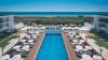 Vue sur les piscines exterieures de hotel iberostar selection sur le spot de Lagos au Portugal