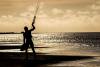 Kitesurf fille coucher de soleil Kitesurfing Mannar au Sri Lanka