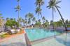 Vue sur la piscine de l'hotel Kitesurfing lanka sur le spot de Kalpitiya au Sri Lanka