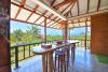 Villa avec table à l'américaine de la villa Kitesurfing lanka sur le spot de kalpitiya au Sri lanka