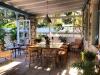Veranda de l'hotel Zeytin à Alaçati en Turquie