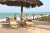 Plage devant l'hôtel Dhow Inn