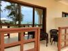Intérieur des chambres standards à l'hôtel Mahali à zanzibar sur le spot de kitesurf à Paje