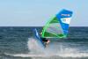 Saut windsurf 80° ION CLUB Rosas en Espagne