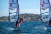 Double windsurf foil de face ION CLUB Rosas en Espagne