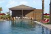 Pool bar de l'hébergement le Hilton de Sal Santa maria au Cap Vert