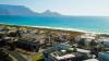 Vue de la guest house Sunset Loft près de Bloubergstrand en Afrique du Sud