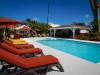 iscine de l'hôtel Palm Court, à Saint Martin, sur les spots de Galion Beach et Orient Bay aux Antilles