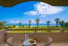 Terrasse de l’hôtel Sun Beach à Rhodes-Iallysos en Grèce