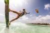 Apprenez et progressez en kitesurf avec nos coachs Nicolas Feraud et Pinar sur le spot de zanzibar 23