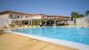 Piscine à l'hôtel Oasis Atlatico Belorizonte sur lîle d Sal, sur le spot de Santa Maria au Cap Vert