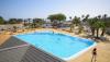 Piscine de l'hôtel Oasis Atlatico Belorizonte sur lîle d Sal, sur le spot de Santa Maria au Cap Vert