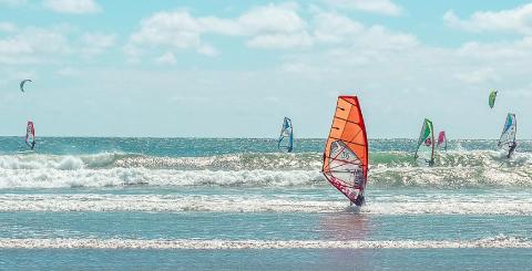 Windsurf sur le spot de Viana do Castelo au Portugal