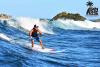 Dans le tube en surf sur le spot de Saint martin aux Antilles