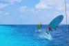 sauts en windfoil à bonaire sur le spot de lac bay