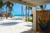 Espace détente à the loop beach resort sur le spot kitesurf de jambiani